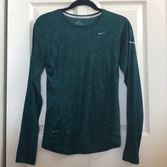Nike DRI-FIT Long Sleeve Tee - Picture 1 of 1